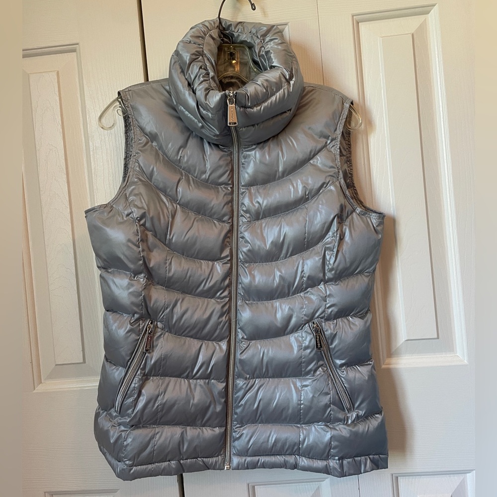 Calvin Klein size S Women’s Silver Puffer Vest